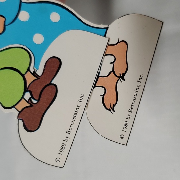 VTG Berenstain Bears 1989 Paper Dolls Cutouts Set of 8 Different Characters - Picture 4 of 15